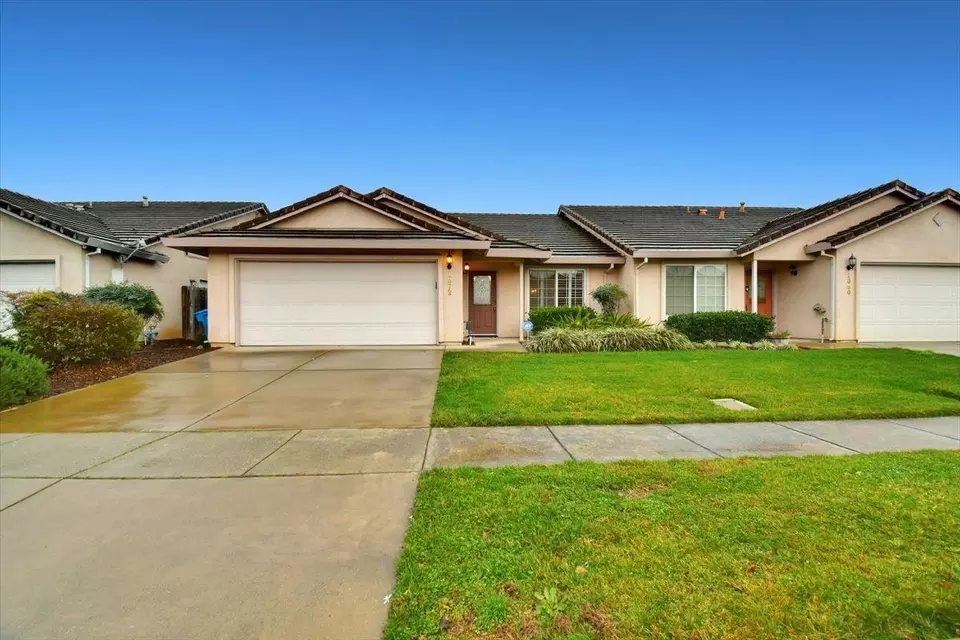 1072 Courtyard Dr, Yuba City, CA 95991 25 Photos Movoto