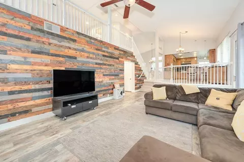 5815 Thoroughbred Ct, Rocklin, CA 95677 photo 2