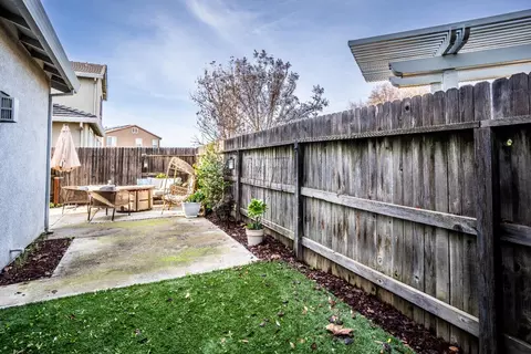 898 Courtyards Loop, Lincoln, CA 95648 photo 19