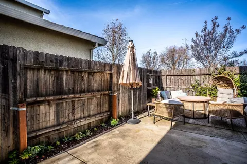 898 Courtyards Loop, Lincoln, CA 95648 photo 18