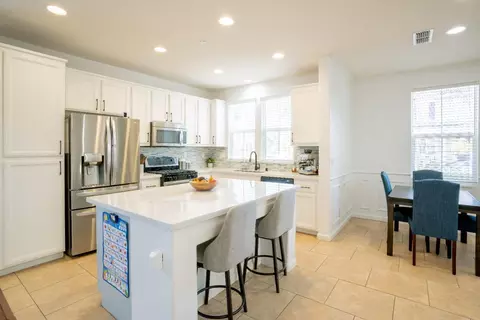 898 Courtyards Loop, Lincoln, CA 95648 photo 4