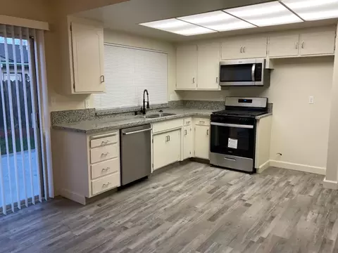 1617 Marston Way, Modesto, CA 95355 photo 2