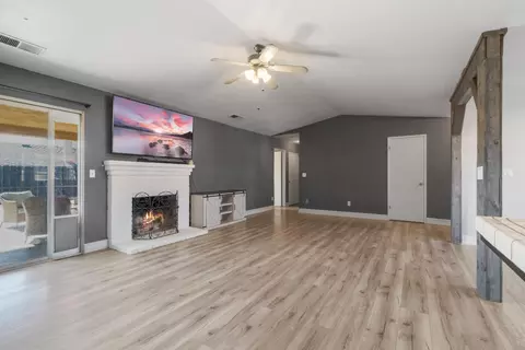 1332 Hackett Rd, Ceres, CA 95307 photo 3