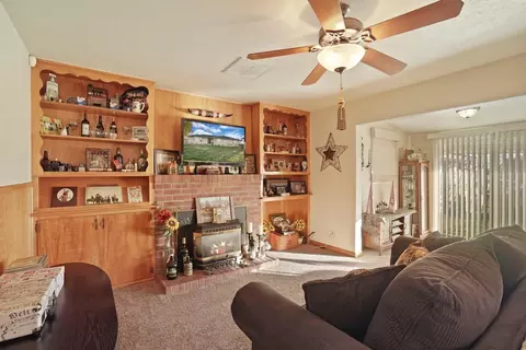 10726 E Harney Ln, Lodi, CA 95240 photo 20