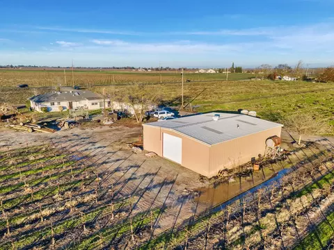 10726 E Harney Ln, Lodi, CA 95240 photo 11