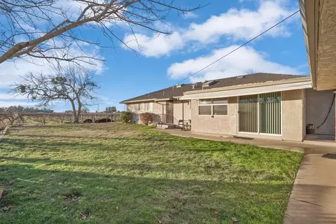 10726 E Harney Ln, Lodi, CA 95240 photo 48