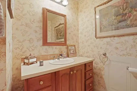 10726 E Harney Ln, Lodi, CA 95240 photo 27