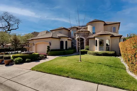 121 Obsidian Cliff Ct, Folsom, CA 95630
