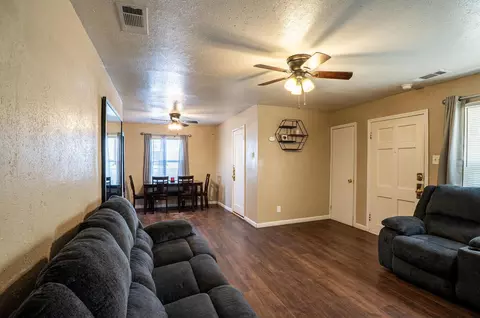 1513 E 8th St, Stockton, CA 95206 photo 2