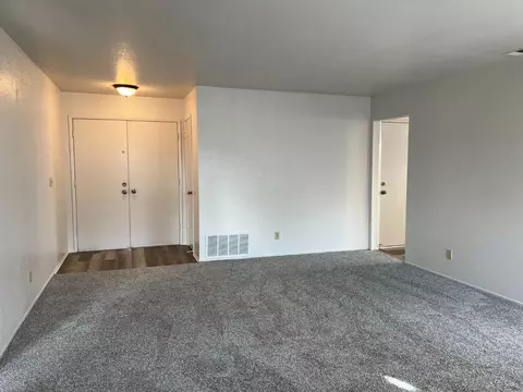 926 Lencoe Dr, Stockton, CA 95210 photo 13