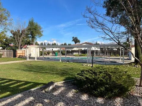 926 Lencoe Dr, Stockton, CA 95210 photo 4