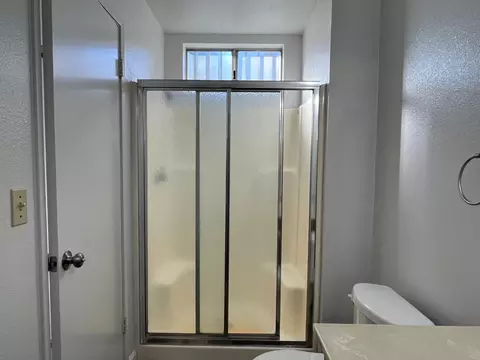 926 Lencoe Dr, Stockton, CA 95210 photo 24