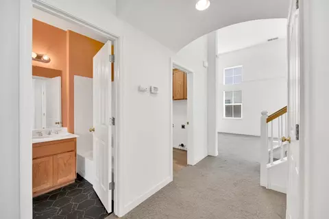 Entry Way - 1561 Pinnacles Pl, Davis, CA 95616 photo 4 of 9