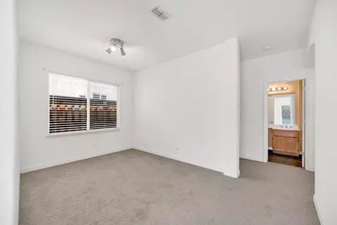 Bedroom - 1561 Pinnacles Pl, Davis, CA 95616 photo 1 of 15