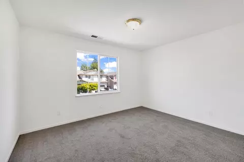 Bedroom - 1561 Pinnacles Pl, Davis, CA 95616 photo 10 of 15