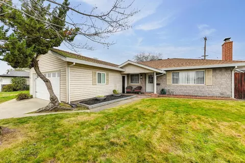 1029 Colnar St, Roseville, CA 95678