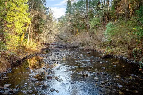11181 Willow Valley Rd, Nevada City, CA 95959