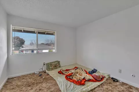 614 E Yorkshire Dr, Stockton, CA 95207 photo 16