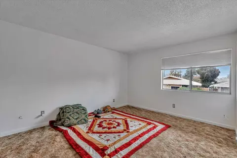 614 E Yorkshire Dr, Stockton, CA 95207 photo 15