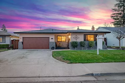 310 Zola Ave, Roseville, CA 95678