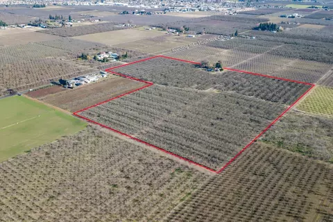 5942 Roeding Rd, Hughson, CA 95326 photo 8