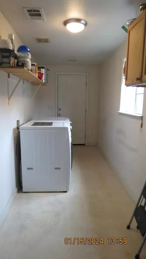 2370 E Vine St, Stockton, CA 95205 photo 8