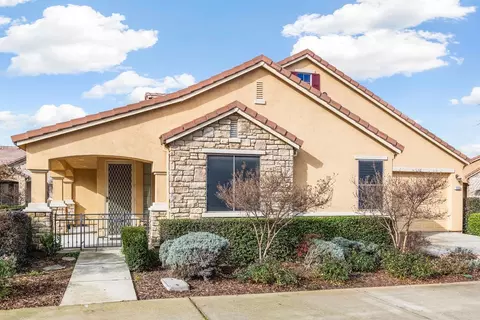 1560 Marseille Ln, Roseville, CA 95747