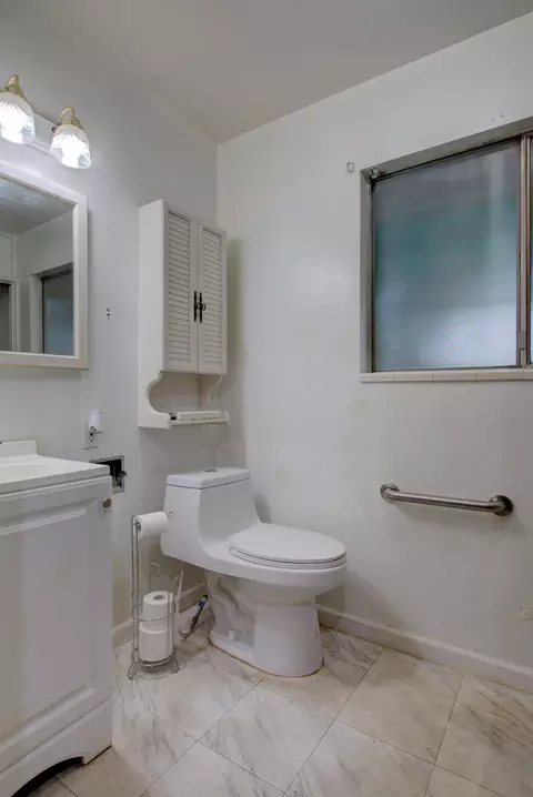 465 Hanover Ave, Turlock, CA 95382 photo 17