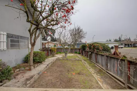 465 Hanover Ave, Turlock, CA 95382 photo 28