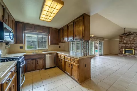 2600 Greeley Ct, Turlock, CA 95382 photo 8