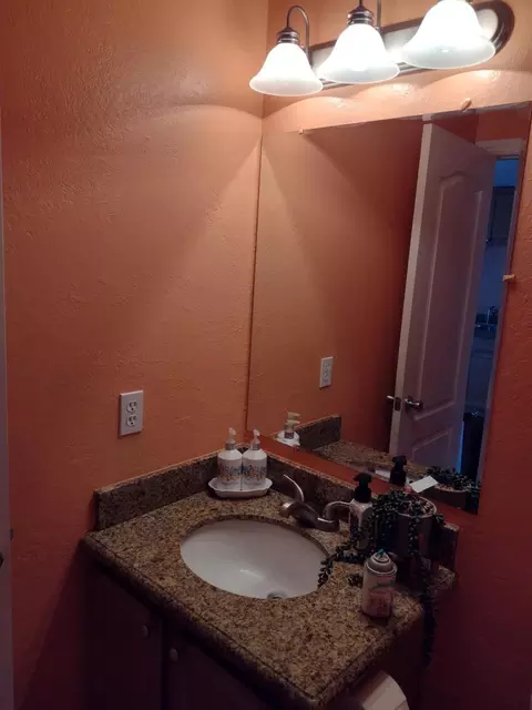 4004 NW Elmo Loop #C, Modesto, CA 95356 photo 14