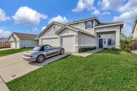 8809 Coral Berry Way, Elk Grove, CA 95624