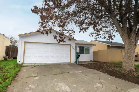 2340 Nancy Ln, Modesto, CA 95350 photo 3