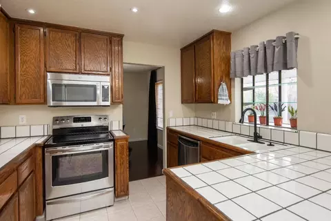 1913 Walnut Tree Dr, Modesto, CA 95355 photo 18
