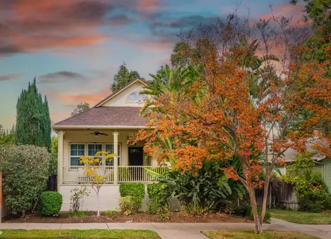 2721 Marshall Way, Sacramento, CA 95818