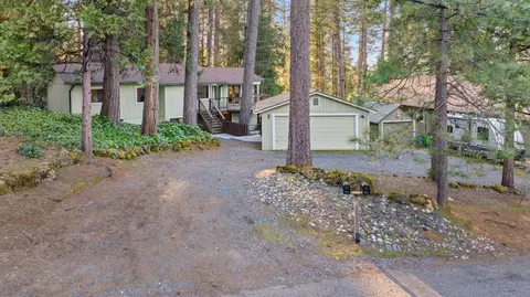 Exterior - 442 Pine St, Grass Valley, CA 95945 photo 11 of 31