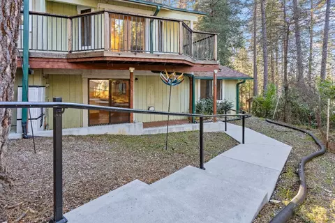 Exterior - 442 Pine St, Grass Valley, CA 95945 photo 16 of 31