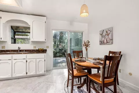 Dining - 442 Pine St, Grass Valley, CA 95945 photo 1 of 1