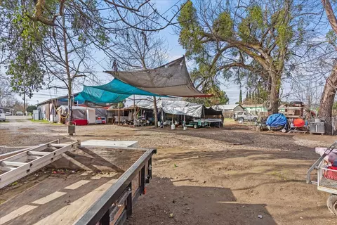 5751 Riverside Dr, Olivehurst, CA 95961 photo 33