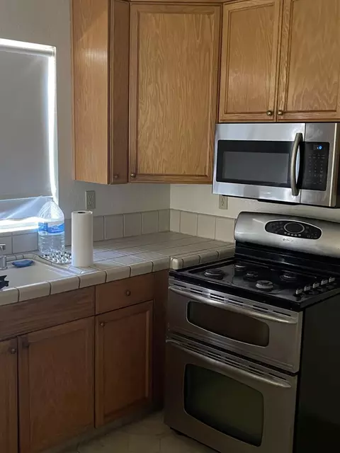 Kitchen - 159 Teal Ln, Galt, CA 95632 photo 1 of 2
