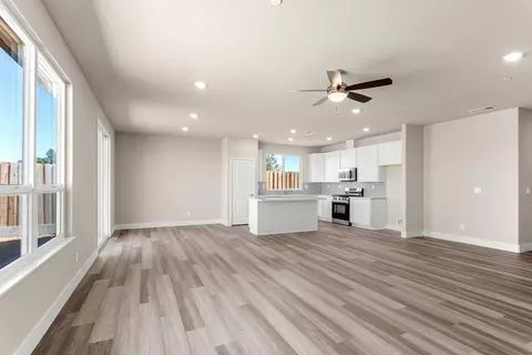 658 Gurmit Ct, Winters, CA 95694 photo 4