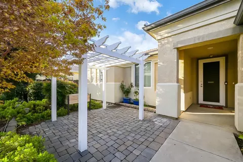 1755 Skinner Ave, Olivehurst, CA 95961 photo 2