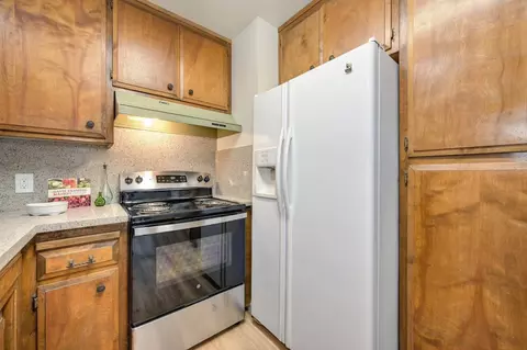 Kitchen - 1618 Colusa Ave, Davis, CA 95616 photo 11 of 12