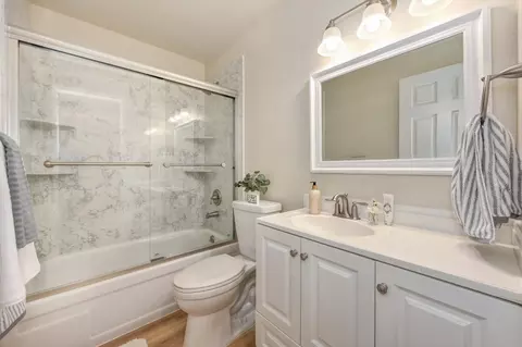 Bath - 1618 Colusa Ave, Davis, CA 95616 photo 1 of 2