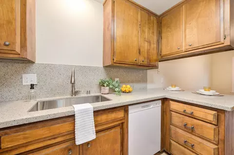 Kitchen - 1618 Colusa Ave, Davis, CA 95616 photo 6 of 12