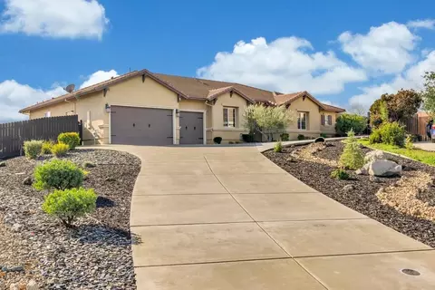 4372 Lakebreeze Dr, Rocklin, CA 95677