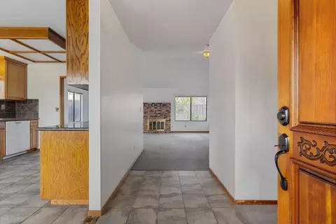 1947 Amberwood Ct, Stockton, CA 95207