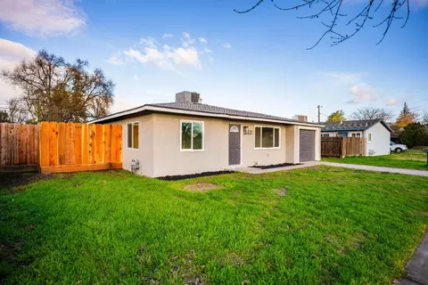 1215 W Santa Fe Ave, Merced, CA 95340 photo 3