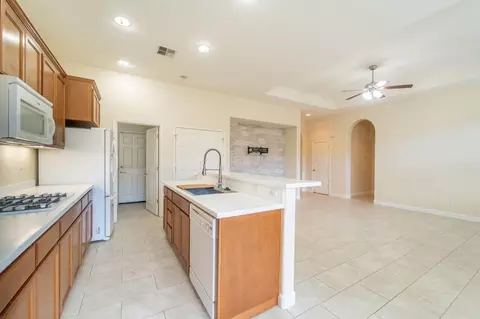 225 Spring Ave, Patterson, CA 95363 photo 11