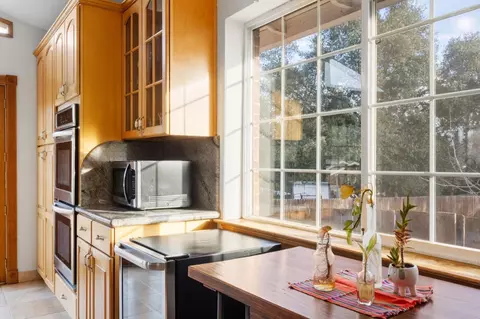 Kitchen - 3924 Marshall Ave, Carmichael, CA 95608 photo 5 of 5